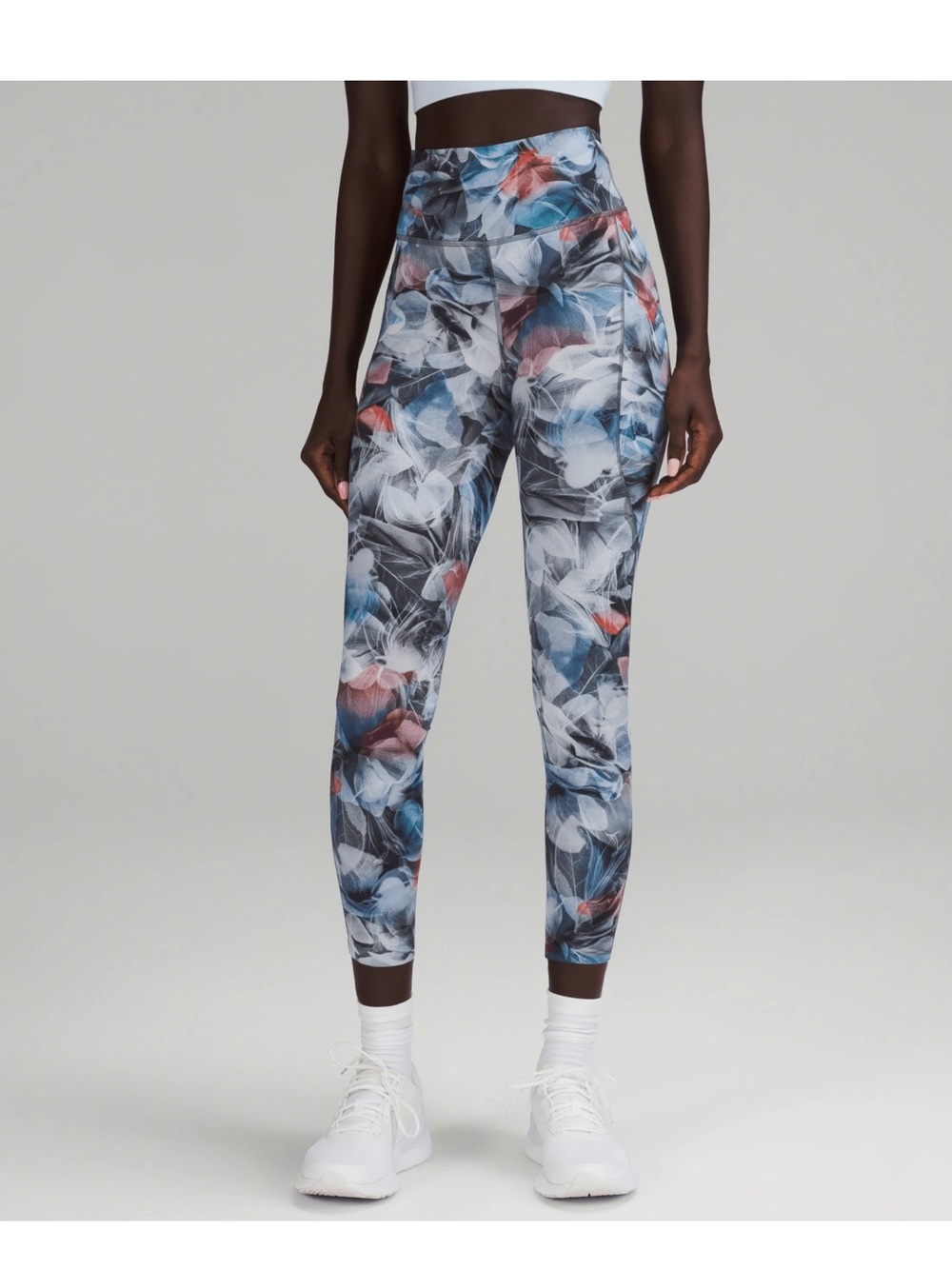Lululemon Fast and Free high rise 25’ tight.